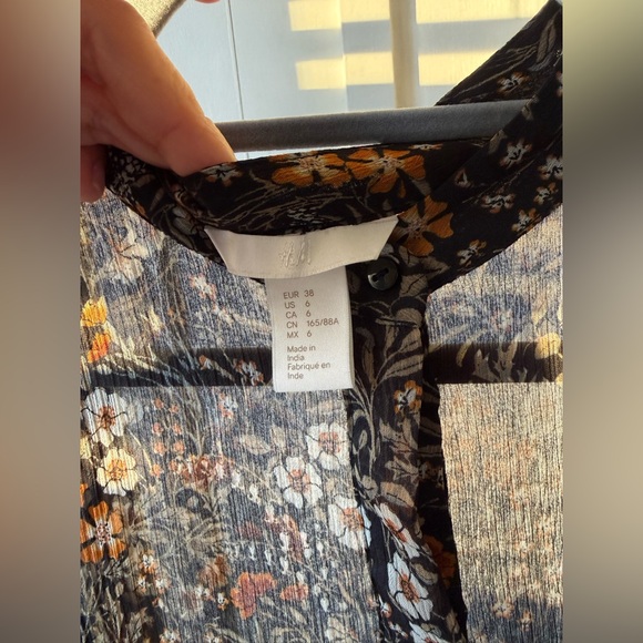 H&M Black Floral Long Sleeve Dress - Picture 4 of 5